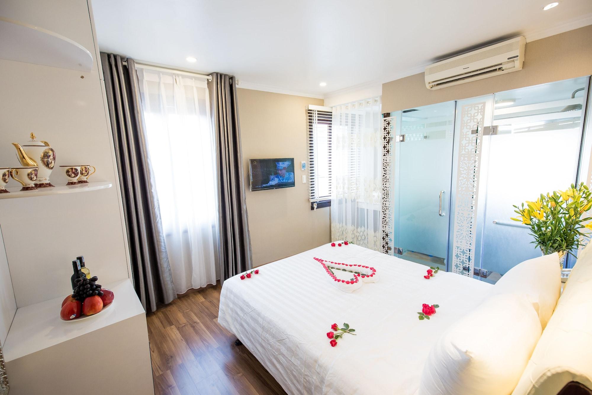 Little Hanoi Deluxe Hotel מראה חיצוני תמונה