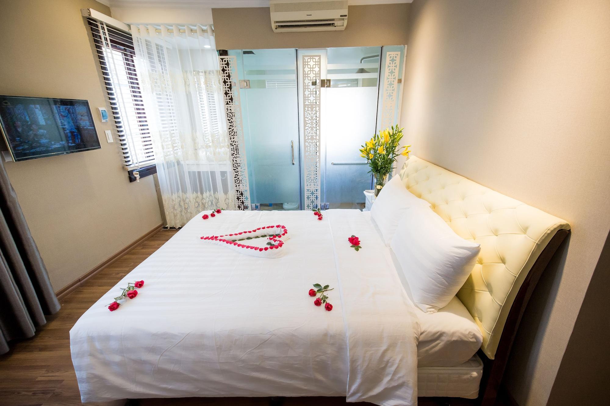 Little Hanoi Deluxe Hotel מראה חיצוני תמונה