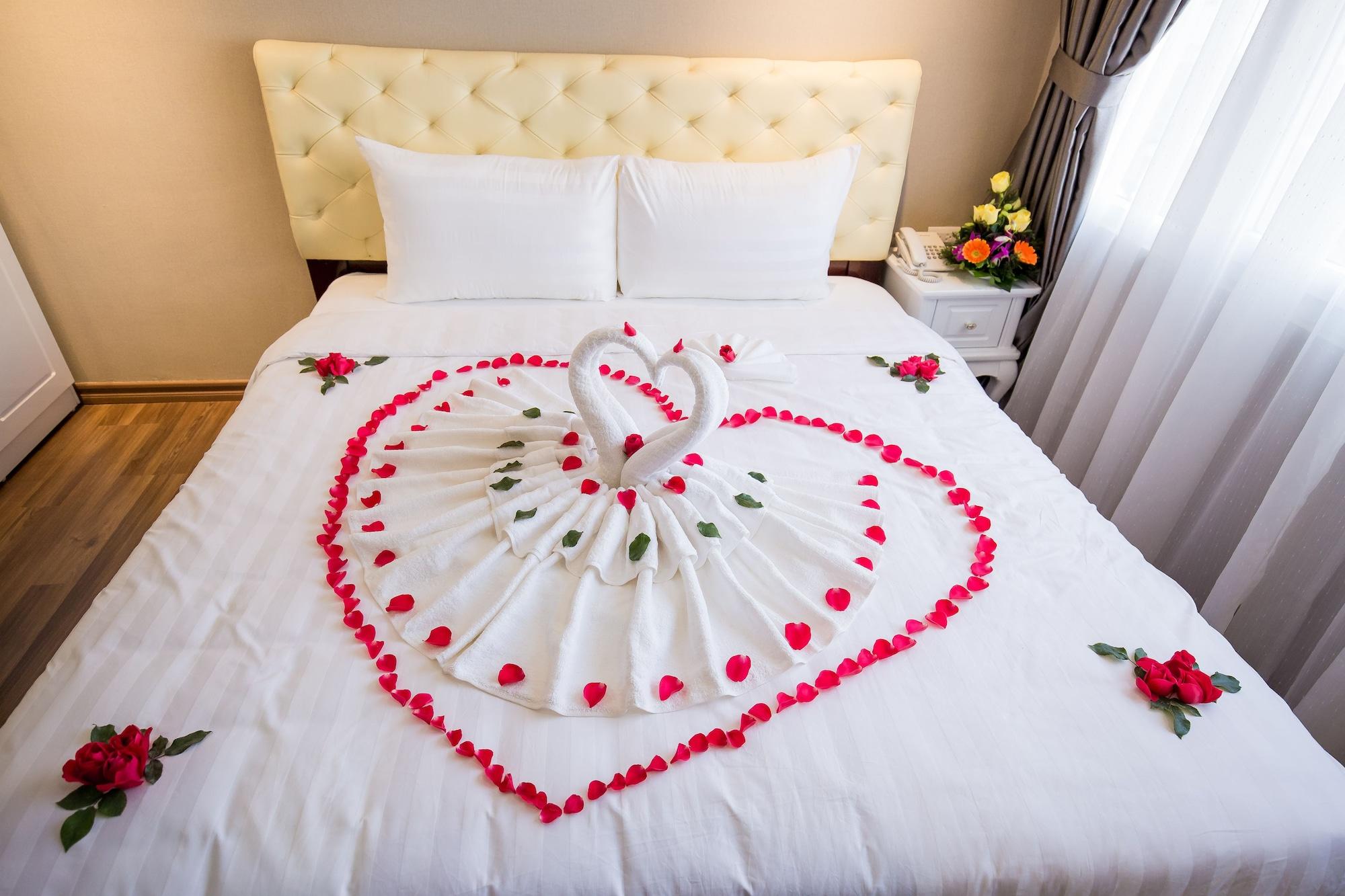 Little Hanoi Deluxe Hotel מראה חיצוני תמונה