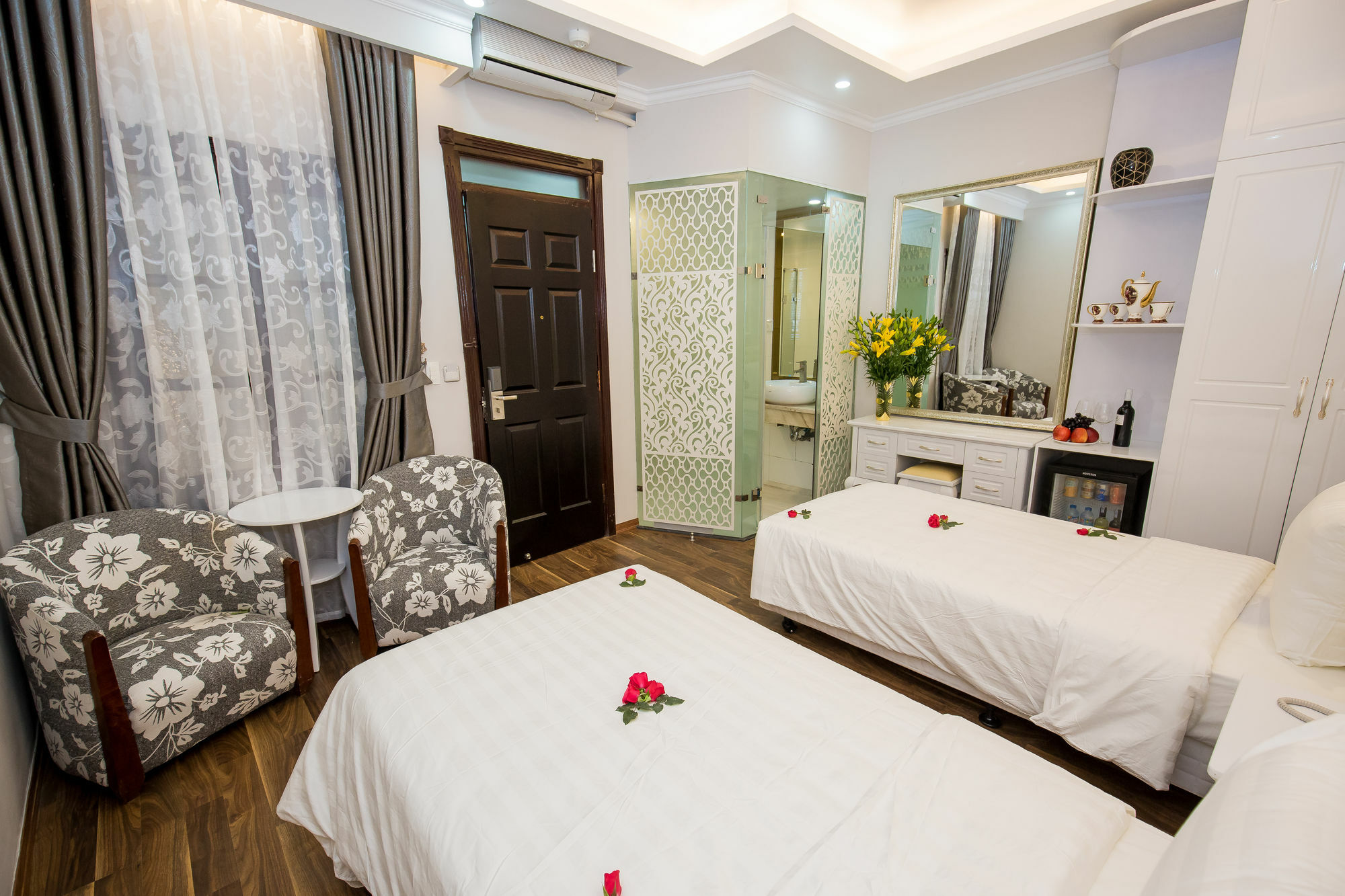 Little Hanoi Deluxe Hotel מראה חיצוני תמונה